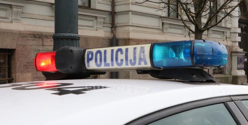 policija