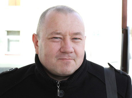 Ar skai­to­te kny­gas?